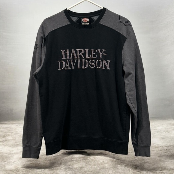 Harley-Davidson Other - Harley-Davidson Men's Black and Gray Crewneck Sweater